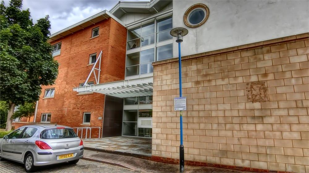 3 bed Apartment for rent in Cardiff. From SquareFoot Estate Agents Ltd - Cardiff 3 bed Apartment for rent in Cardiff. From SquareFoot Estate Agents Ltd - Cardiff