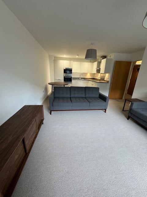 2 bed Apartment for rent in Cardiff. From SquareFoot Estate Agents Ltd - Cardiff 2 bed Apartment for rent in Cardiff. From SquareFoot Estate Agents Ltd - Cardiff