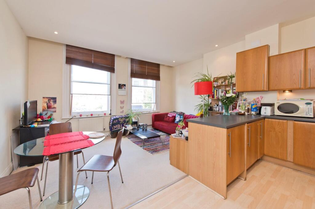 2 bed Apartment for rent in Hammersmith. From Lawson Rutter