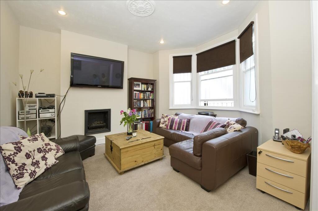 2 bed Apartment for rent in Kensington. From Lawson Rutter 2 bed Apartment for rent in Kensington. From Lawson Rutter