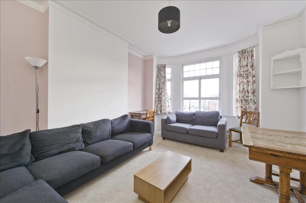 3 bed Apartment for rent in London. From Lawson Rutter