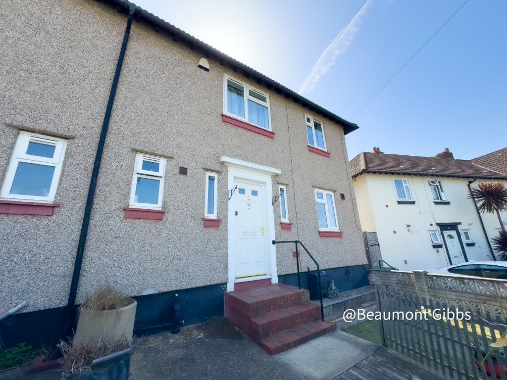 3 bed Semi Detached for rent in Chislehurst. From Beaumont Gibbs - Plumstead 3 bed Semi Detached for rent in Chislehurst. From Beaumont Gibbs - Plumstead