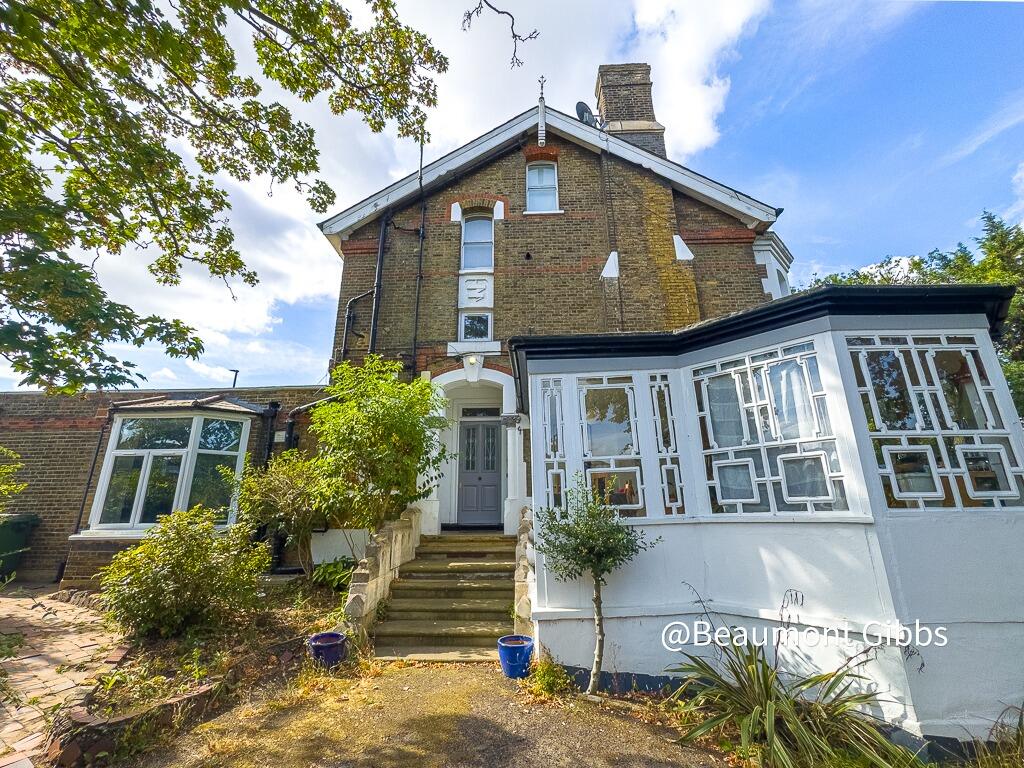 1 bed 1st Floor Flat for rent in Woolwich. From Beaumont Gibbs - Plumstead 1 bed 1st Floor Flat for rent in Woolwich. From Beaumont Gibbs - Plumstead