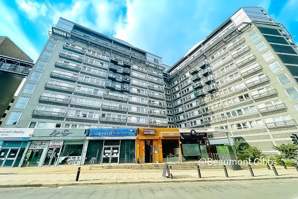 1 bed 1st Floor Flat for rent in Woolwich. From Beaumont Gibbs - Plumstead 1 bed 1st Floor Flat for rent in Woolwich. From Beaumont Gibbs - Plumstead