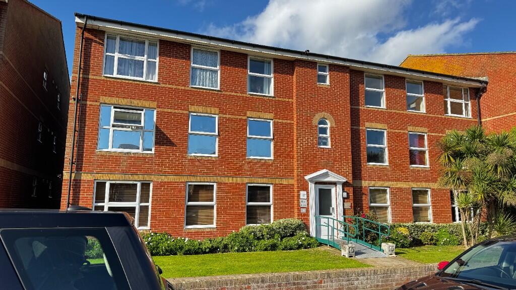 1 bed 1st Floor Flat for rent in Seaford. From Luke Harris Residential - Seaford 1 bed 1st Floor Flat for rent in Seaford. From Luke Harris Residential - Seaford