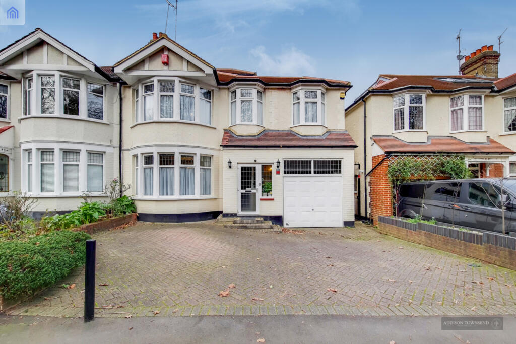 6 bed Semi-Detached House for rent in Southgate. From Addison Townends