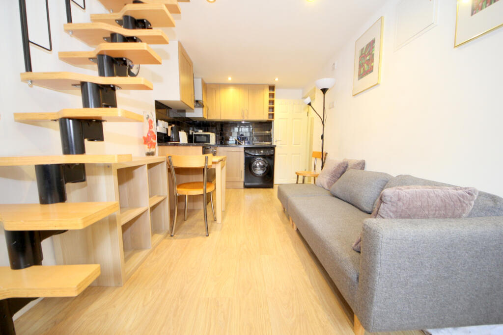 1 bed Annexe for rent in London. From Addison Townsend - Southgate 1 bed Annexe for rent in London. From Addison Townsend - Southgate