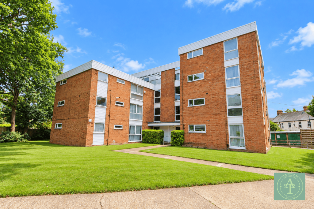 1 bed 1st Floor Flat for rent in Crews Hill. From Addison Townsend - Southgate 1 bed 1st Floor Flat for rent in Crews Hill. From Addison Townsend - Southgate