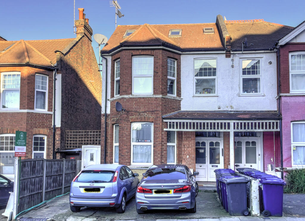 1 bed 1st Floor Flat for rent in Finchley. From Addison Townsend - Southgate