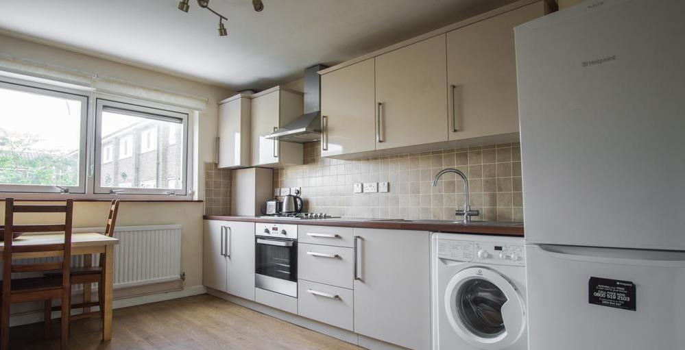 3 bed 1st Floor Flat for rent in London. From LDB - London 3 bed 1st Floor Flat for rent in London. From LDB - London
