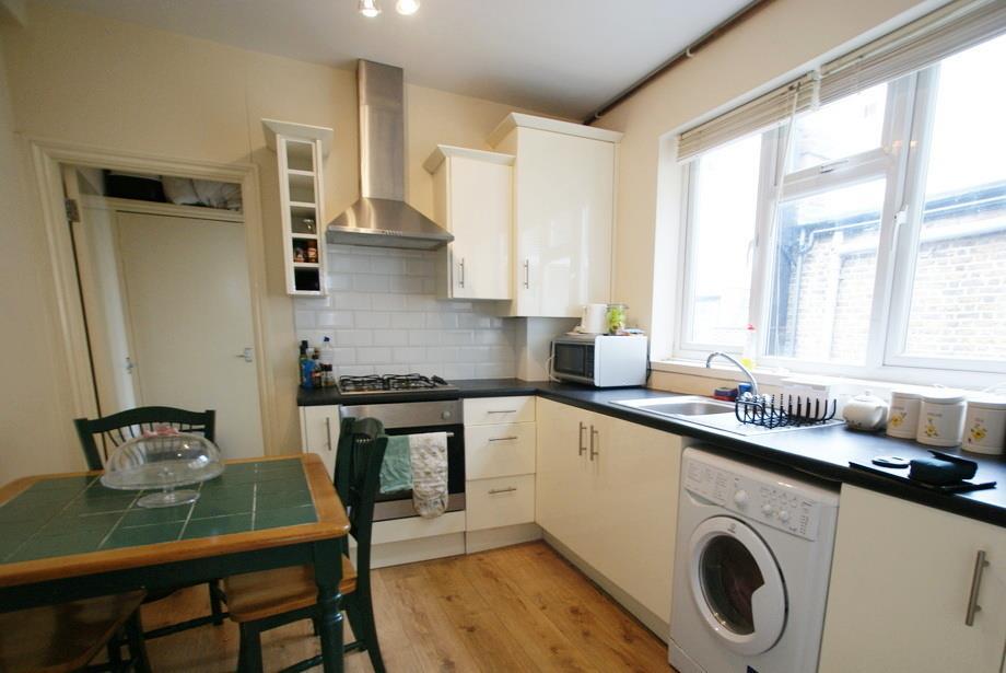 1 bed 1st Floor Flat for rent in London. From LDB - London