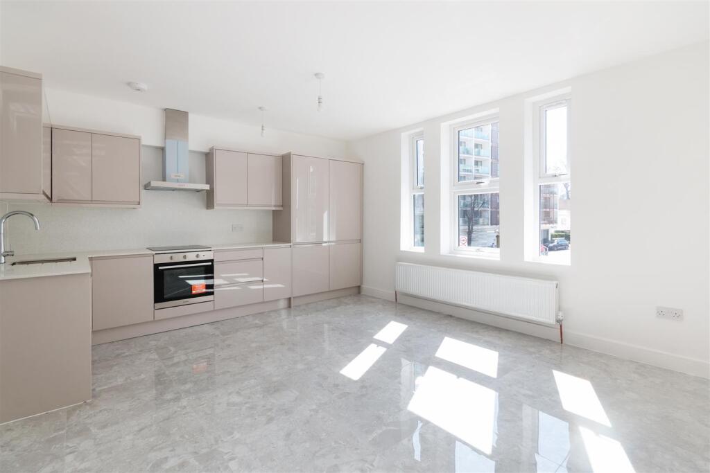 2 bed 1st Floor Flat for rent in Putney. From LDB - London