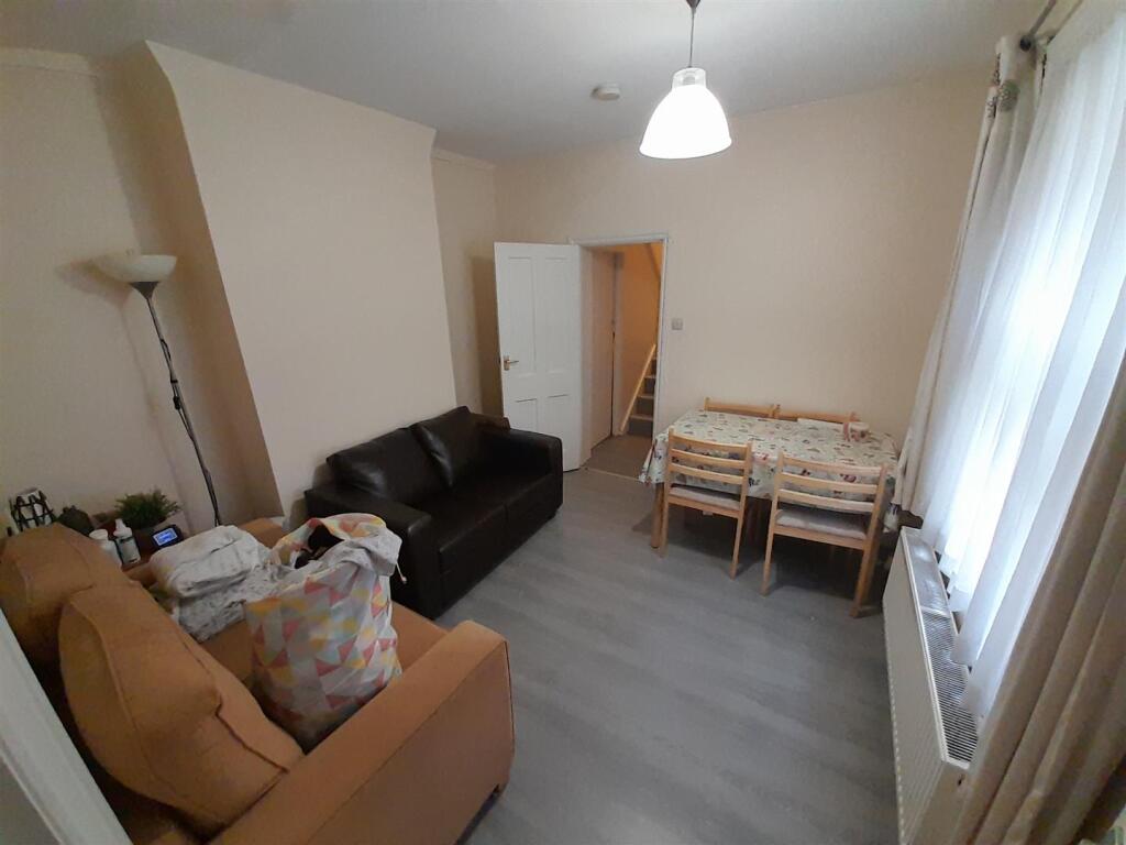 2 bed 1st Floor Flat for rent in London. From LDB - London 2 bed 1st Floor Flat for rent in London. From LDB - London