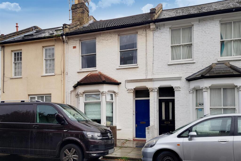 2 bed 1st Floor Flat for rent in Hammersmith. From LDB - London