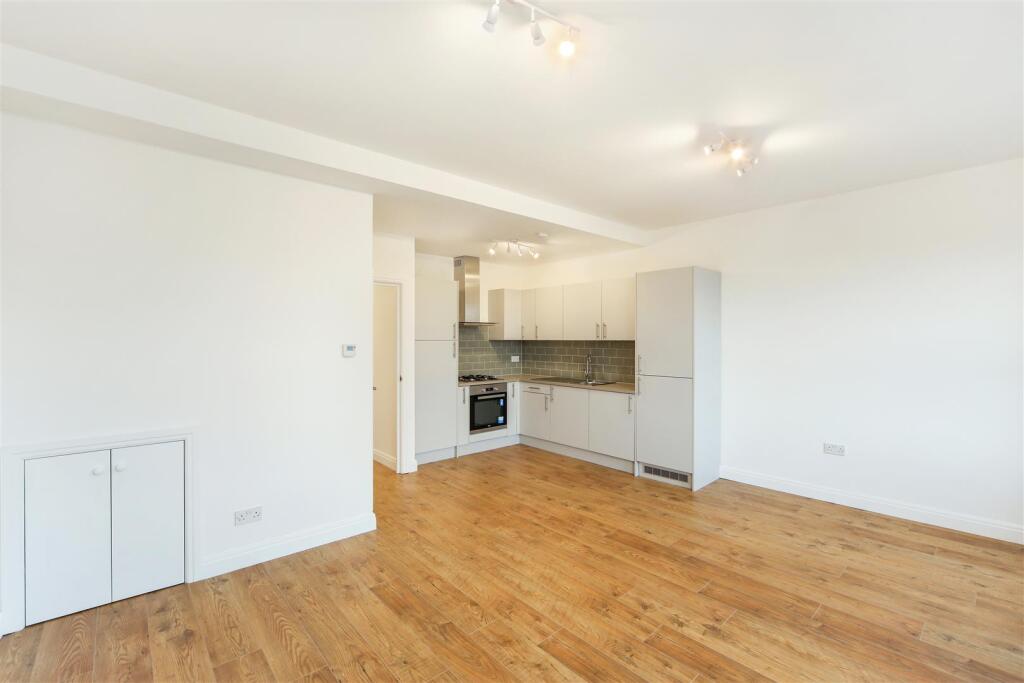 1 bed 1st Floor Flat for rent in Fulham. From LDB - London