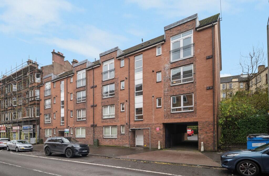 2 bed 1st Floor Flat for rent in Glasgow. From 1-4-Sale - Glasgow