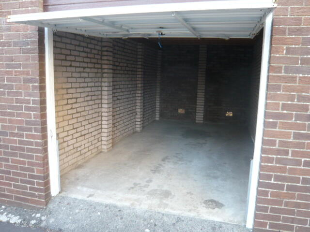 4 bed Garages for rent in Edinburgh. From 1LET - Edinburgh