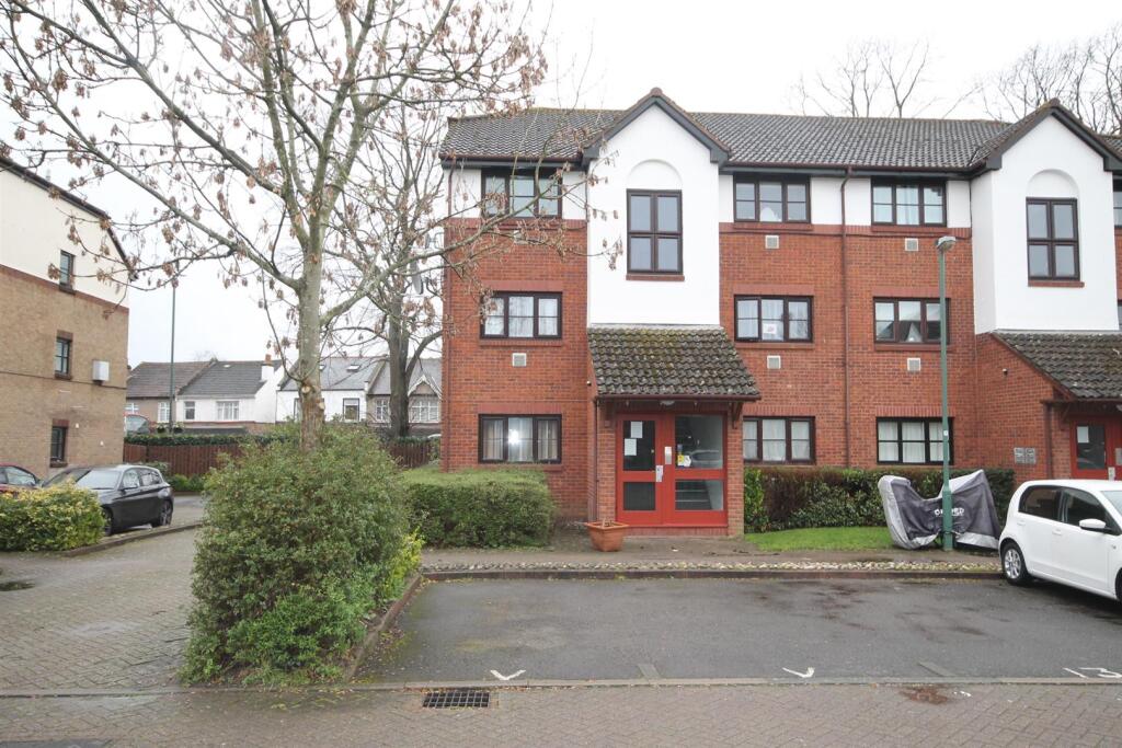 1 bed Not Specified for rent in Wallington. From Silverman Black