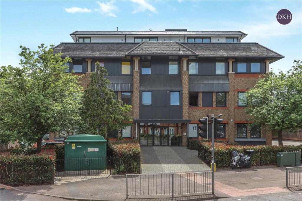 2 bed Apartment for rent in Bushey. From Dey King and Haria