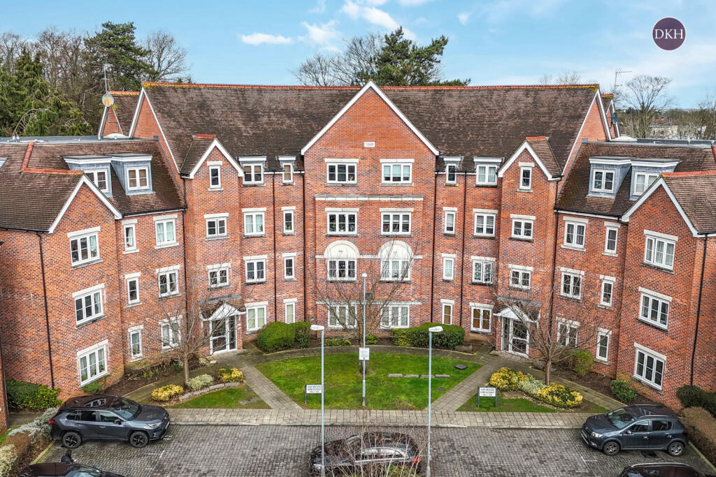 2 bed Apartment for rent in Watford. From Dey King and Haria Estate Agents - Watford