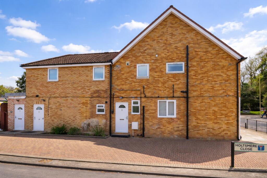 1 bed Apartment for rent in Watford. From Dey King and Haria Estate Agents - Watford