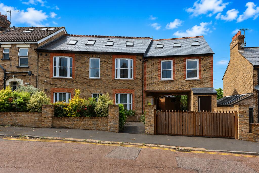 1 bed Apartment for rent in Bushey. From Dey King and Haria Estate Agents - Watford 1 bed Apartment for rent in Bushey. From Dey King and Haria Estate Agents - Watford
