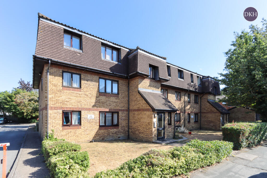 4 bed Apartment for rent in Watford. From Dey King and Haria Estate Agents - Watford 4 bed Apartment for rent in Watford. From Dey King and Haria Estate Agents - Watford