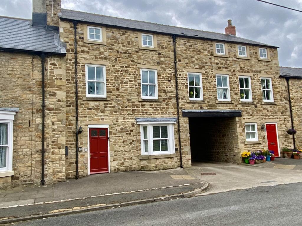3 bed 1st Floor Flat for rent in Staindrop. From Addisons Chartered Surveyors - Barnard Castle 3 bed 1st Floor Flat for rent in Staindrop. From Addisons Chartered Surveyors - Barnard Castle