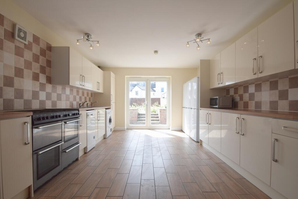 8 bed Detached for rent in Cardiff. From 2 Let 2 - Cardiff 8 bed Detached for rent in Cardiff. From 2 Let 2 - Cardiff