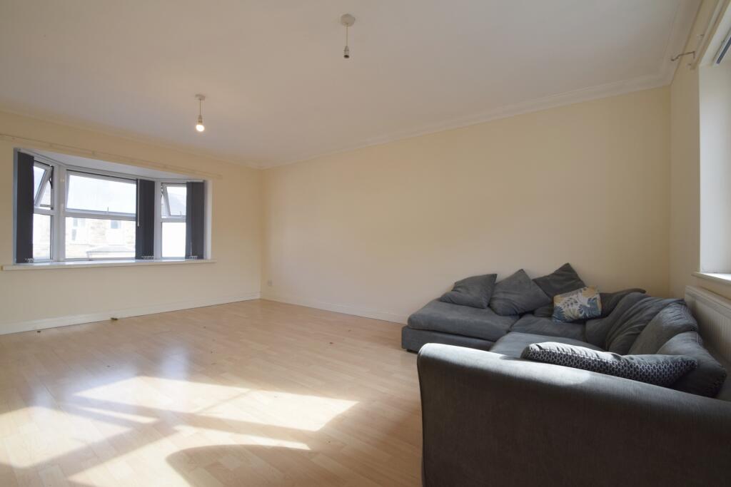 1 bed 1st Floor Flat for rent in Cardiff. From 2 Let 2 - Cardiff