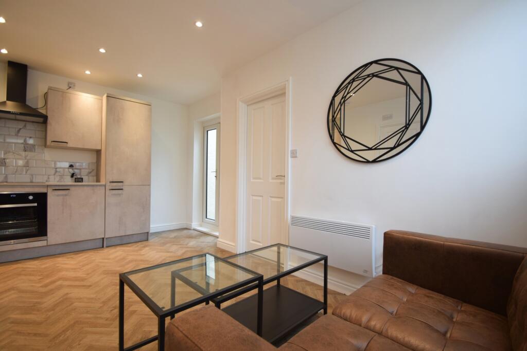 1 bed 1st Floor Flat for rent in Cardiff. From 2 Let 2 - Cardiff