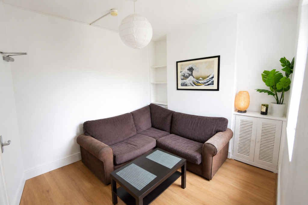 3 bed Detached for rent in Cardiff. From 2 Let 2 - Cardiff