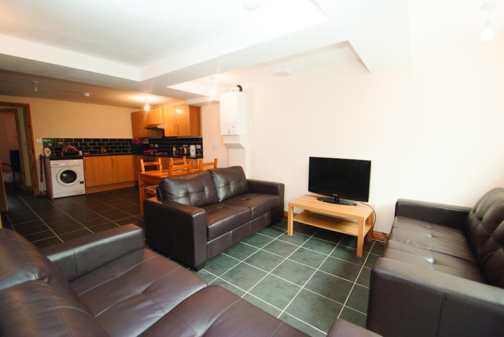 6 bed Detached for rent in Cardiff. From 2 Let 2 - Cardiff 6 bed Detached for rent in Cardiff. From 2 Let 2 - Cardiff