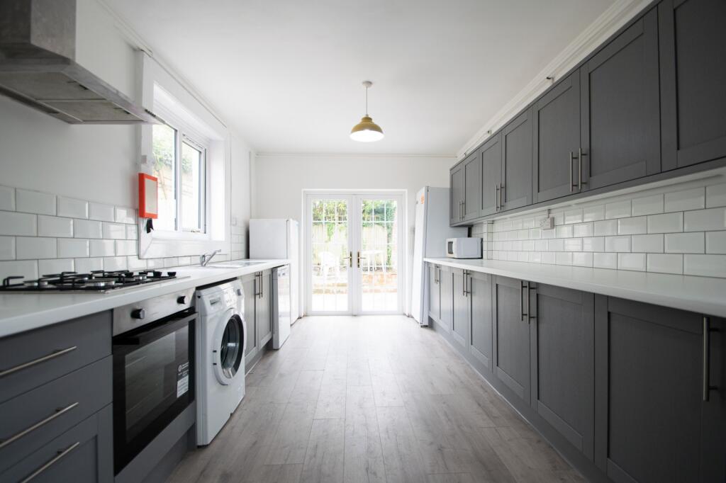 5 bed Detached for rent in Cardiff. From 2 Let 2 - Cardiff 5 bed Detached for rent in Cardiff. From 2 Let 2 - Cardiff