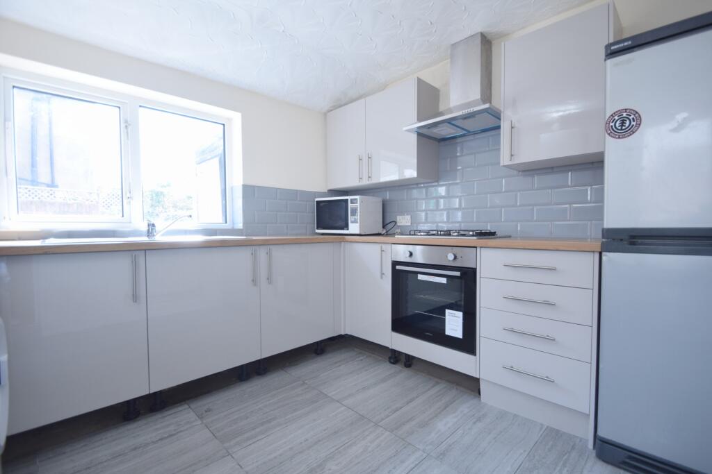4 bed Detached for rent in Cardiff. From 2 Let 2 - Cardiff