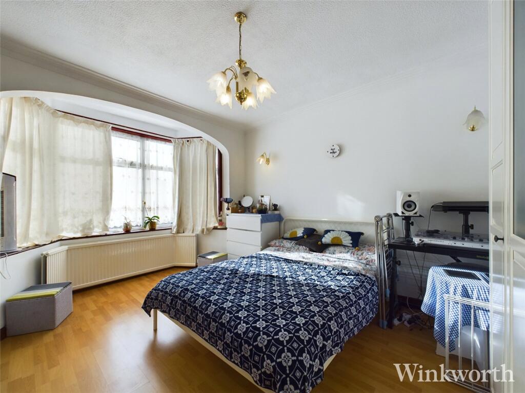 3 bed Semi Detached for rent in Wembley. From Winkworth - Ealing & Acton