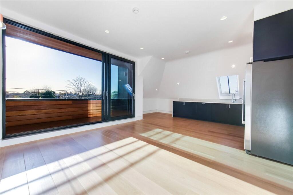 2 bed Apartment for rent in Acton. From Winkworth - Ealing & Acton