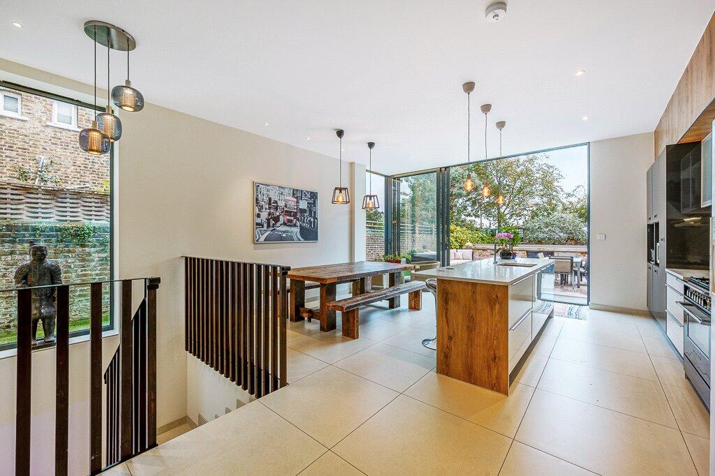 4 bed Detached for rent in London. From Winkworth - Ealing & Acton 4 bed Detached for rent in London. From Winkworth - Ealing & Acton