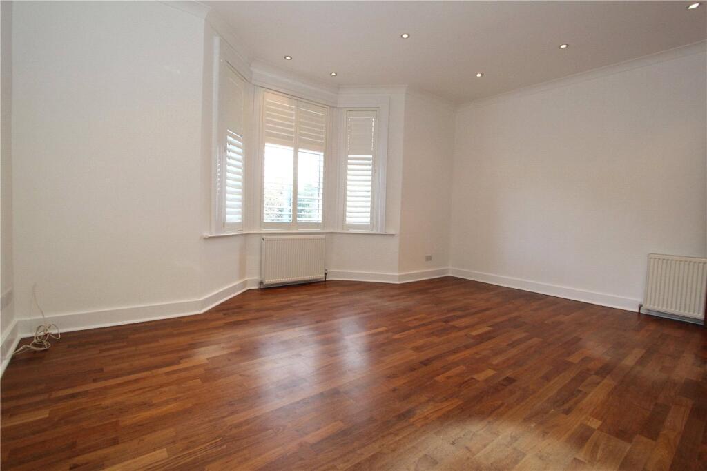 2 bed Apartment for rent in Acton. From Winkworth - Ealing & Acton