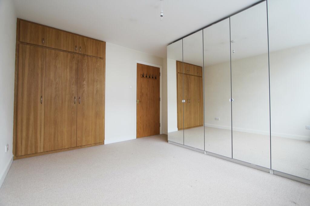 1 bed Apartment for rent in Acton. From Winkworth - Ealing & Acton