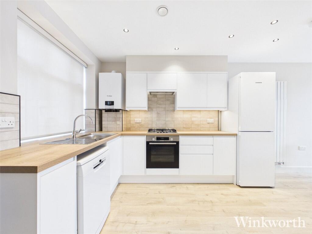 2 bed Detached for rent in London. From Winkworth - Ealing & Acton