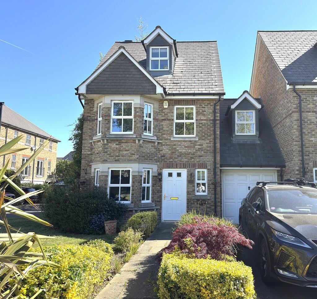 4 bed Detached for rent in Epsom. From Stack and Bonner - Kingston upon Thames