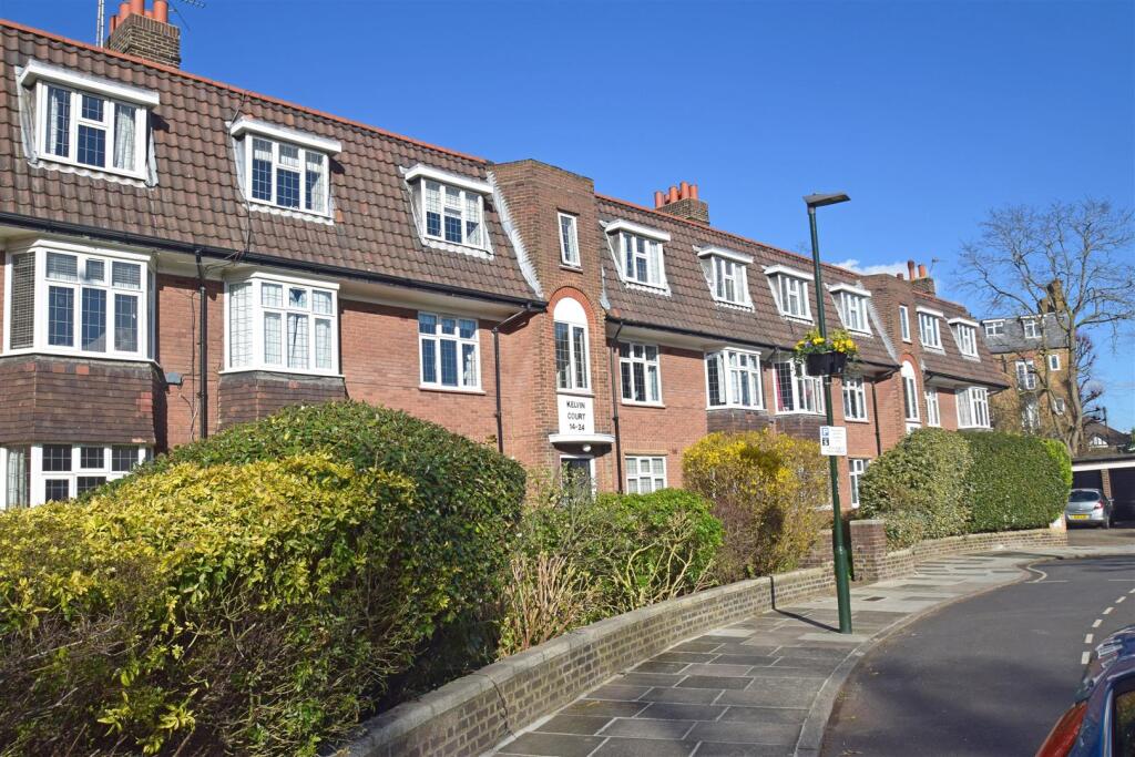 2 bed Apartment for rent in Twickenham. From Chase Buchanan - St. Margarets Office