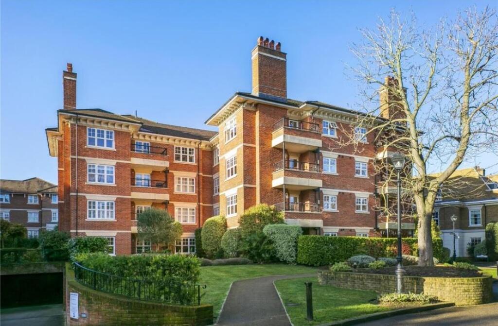 2 bed Apartment for rent in Twickenham. From Chase Buchanan - St. Margarets Office