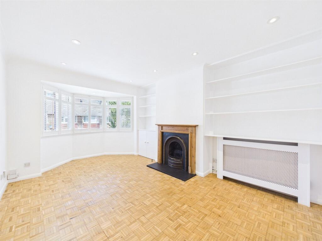 3 bed Annexe for rent in Twickenham. From Chase Buchanan - St. Margarets Office