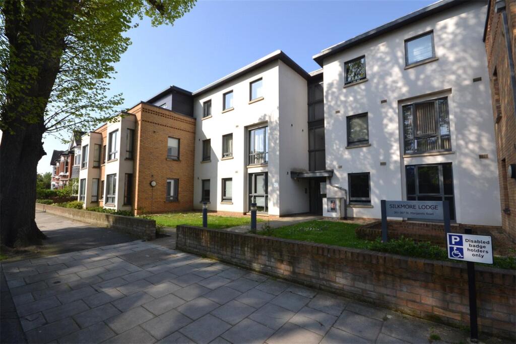 1 bed Apartment for rent in Twickenham. From Chase Buchanan - St. Margarets Office