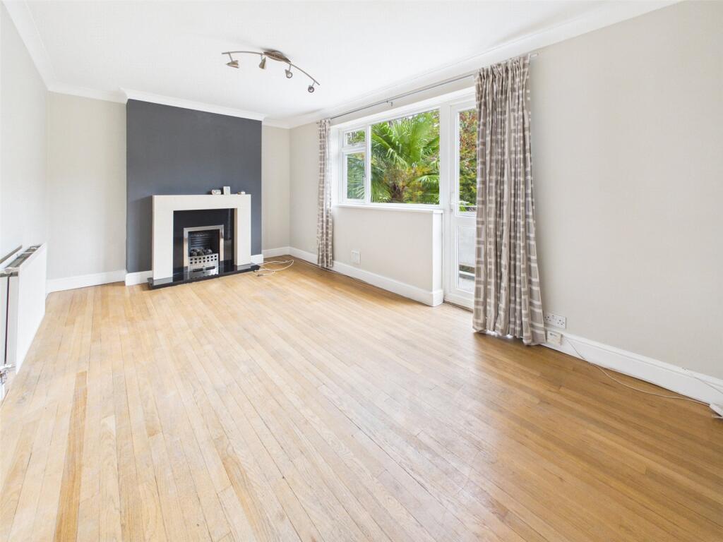 2 bed Annexe for rent in Twickenham. From Chase Buchanan - St. Margarets Office 2 bed Annexe for rent in Twickenham. From Chase Buchanan - St. Margarets Office
