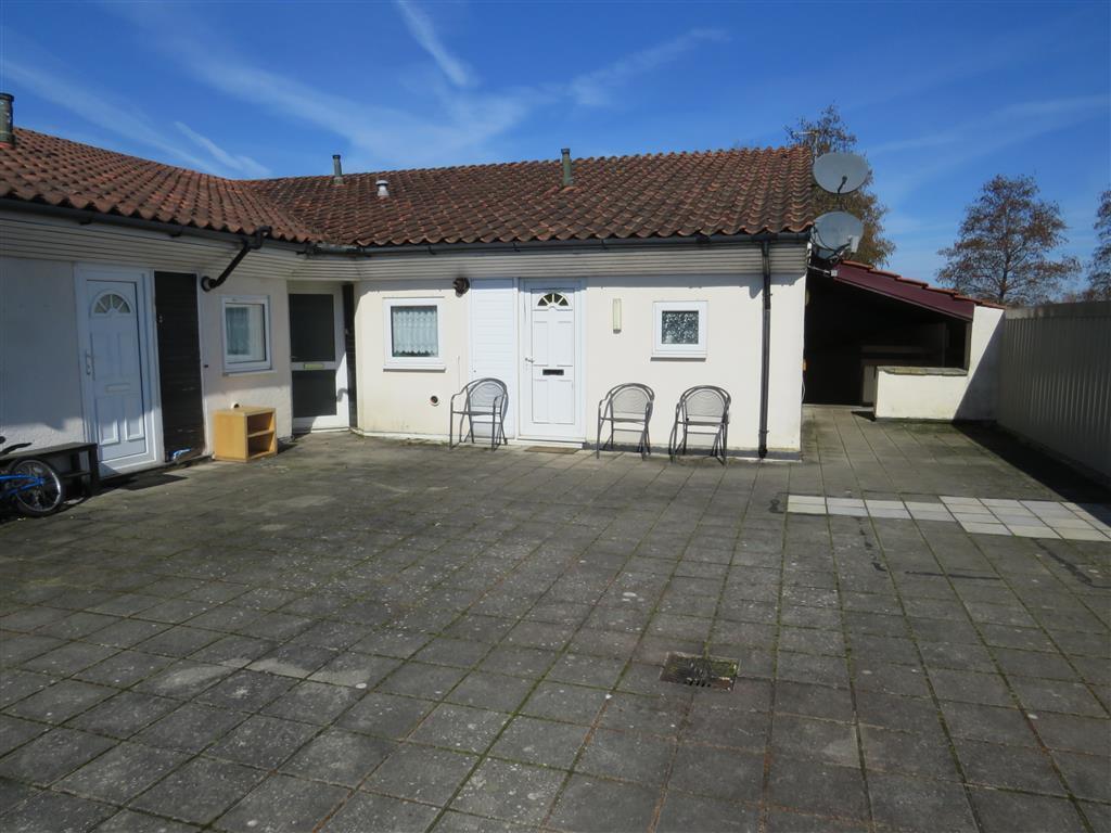 1 bed 1st Floor Flat for rent in Milton Keynes. From Courtyard