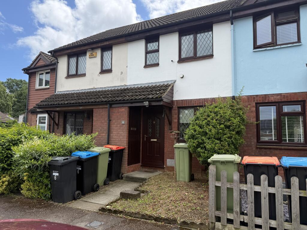 2 bed Mid Terraced House for rent in Calverton. From Courtyard 2 bed Mid Terraced House for rent in Calverton. From Courtyard