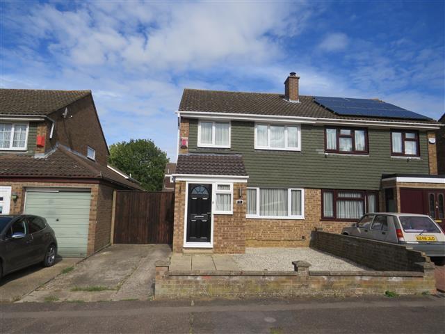 3 bed Detached for rent in Bletchley. From Courtyard 3 bed Detached for rent in Bletchley. From Courtyard